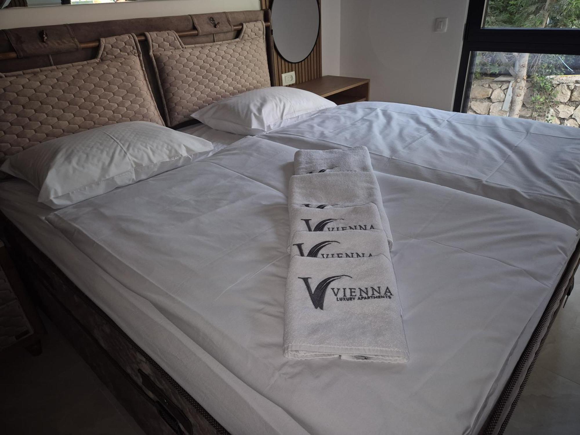 Vienna Luxury Apartments Dobra Voda Esterno foto