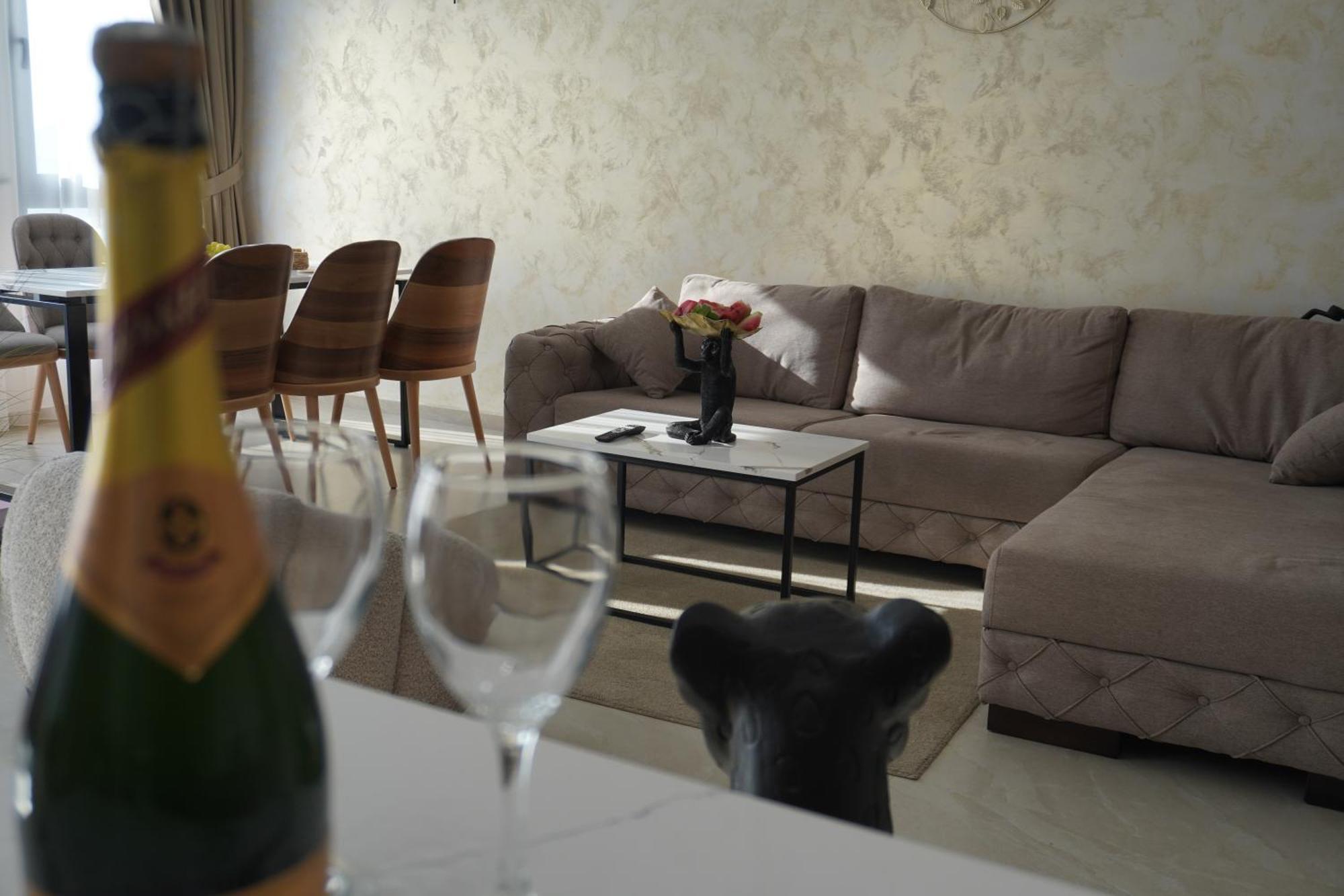 Vienna Luxury Apartments Dobra Voda Esterno foto
