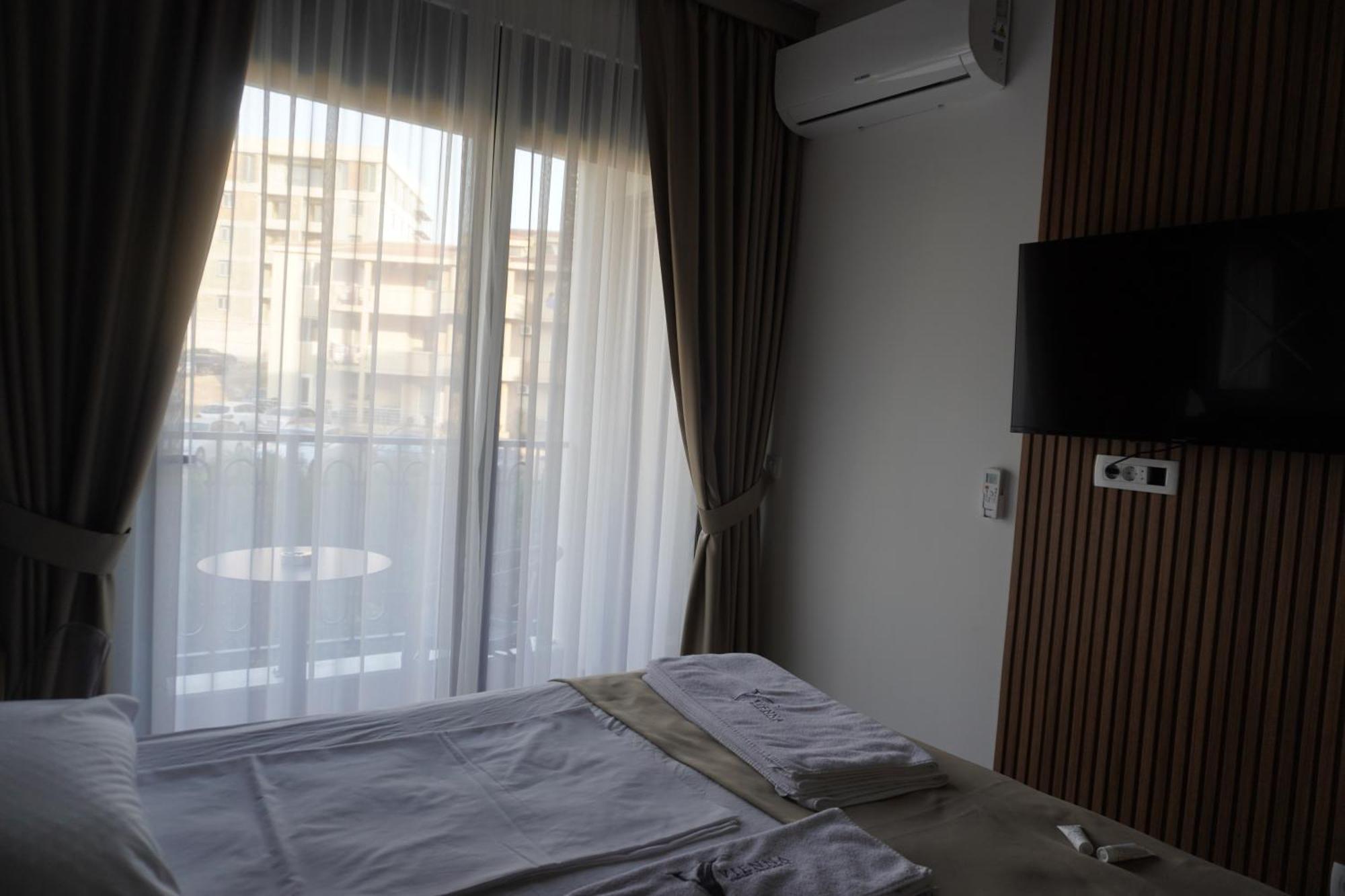 Vienna Luxury Apartments Dobra Voda Esterno foto