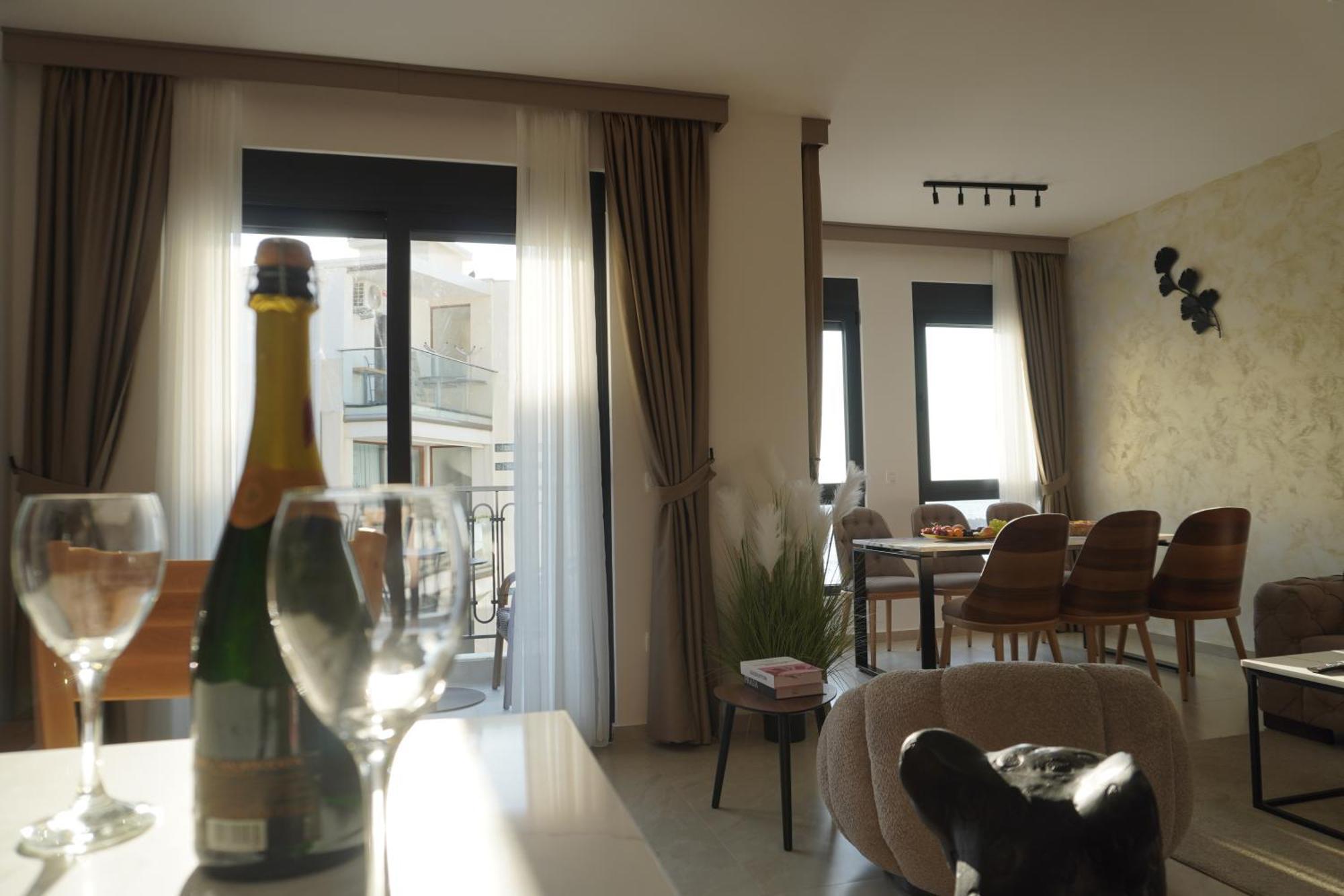 Vienna Luxury Apartments Dobra Voda Esterno foto